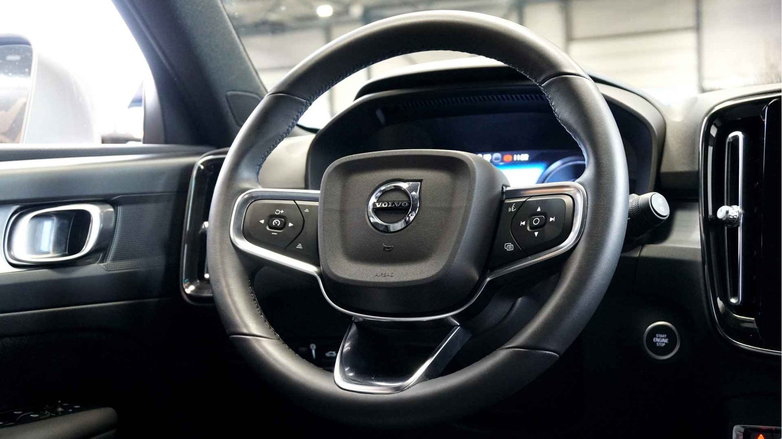2022 Volvo XC40 1.5 T5 Plug-in Hybrid 262HP DCT7 FACELIFT - Image 19