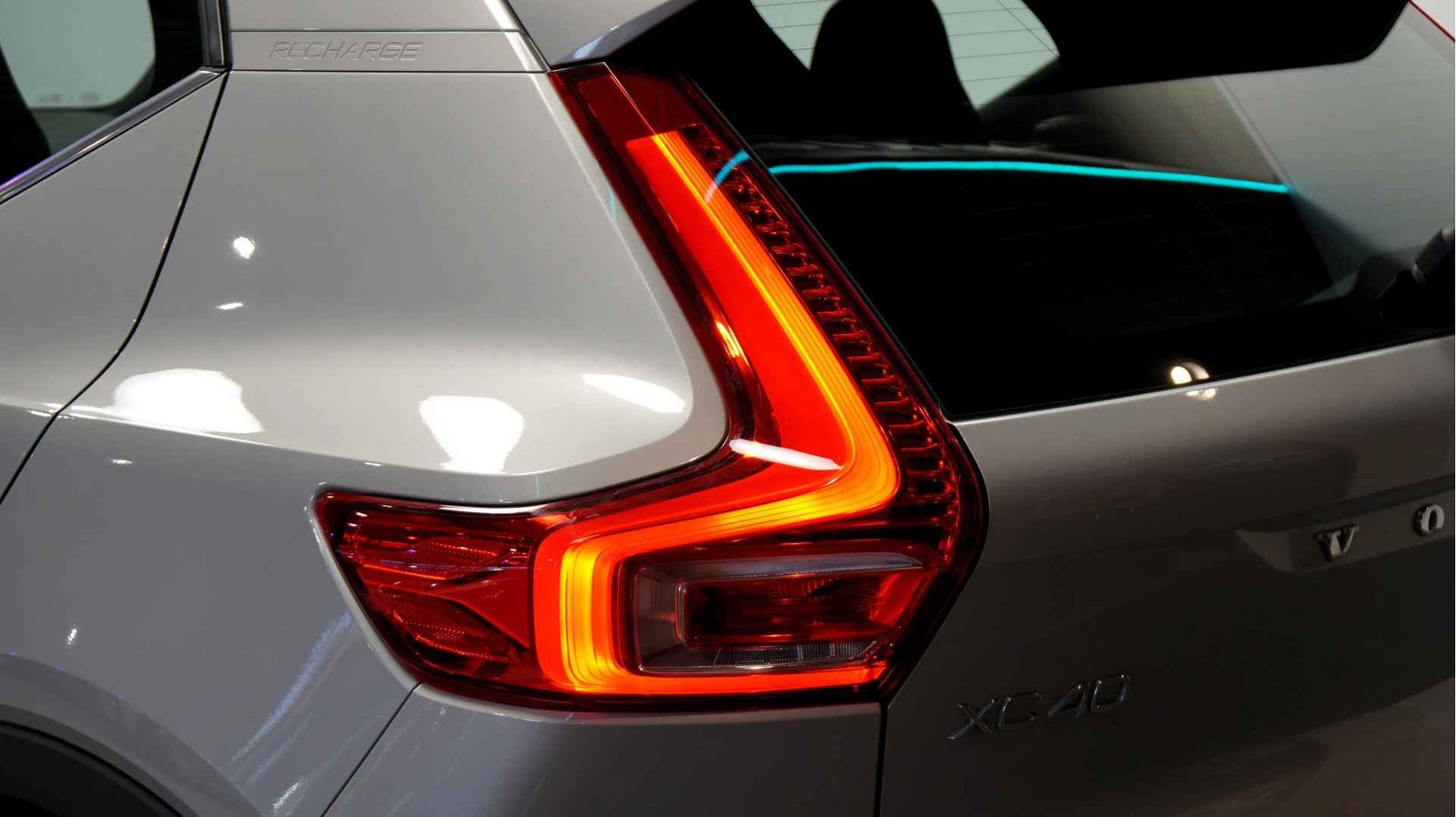 2022 Volvo XC40 1.5 T5 Plug-in Hybrid 262HP DCT7 FACELIFT - Image 10