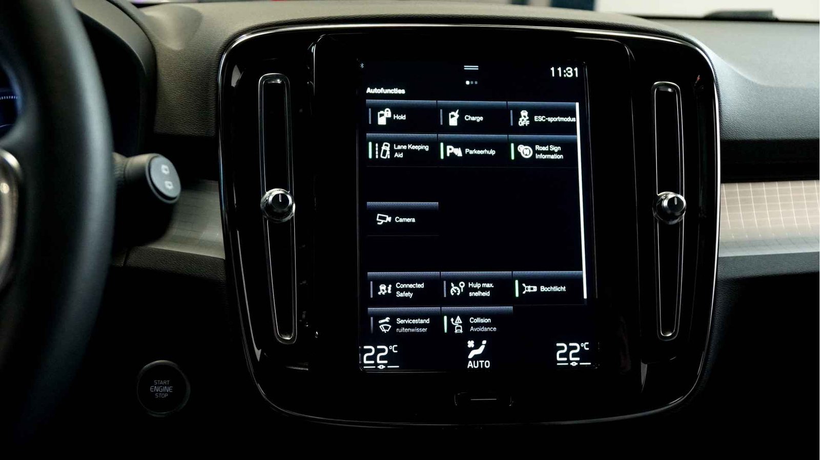 2022 Volvo XC40 1.5 T5 Plug-in Hybrid 262HP DCT7 FACELIFT - Image 13